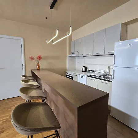 Urban 3 Bedroom 125m2 Flat & Free Parking Daire